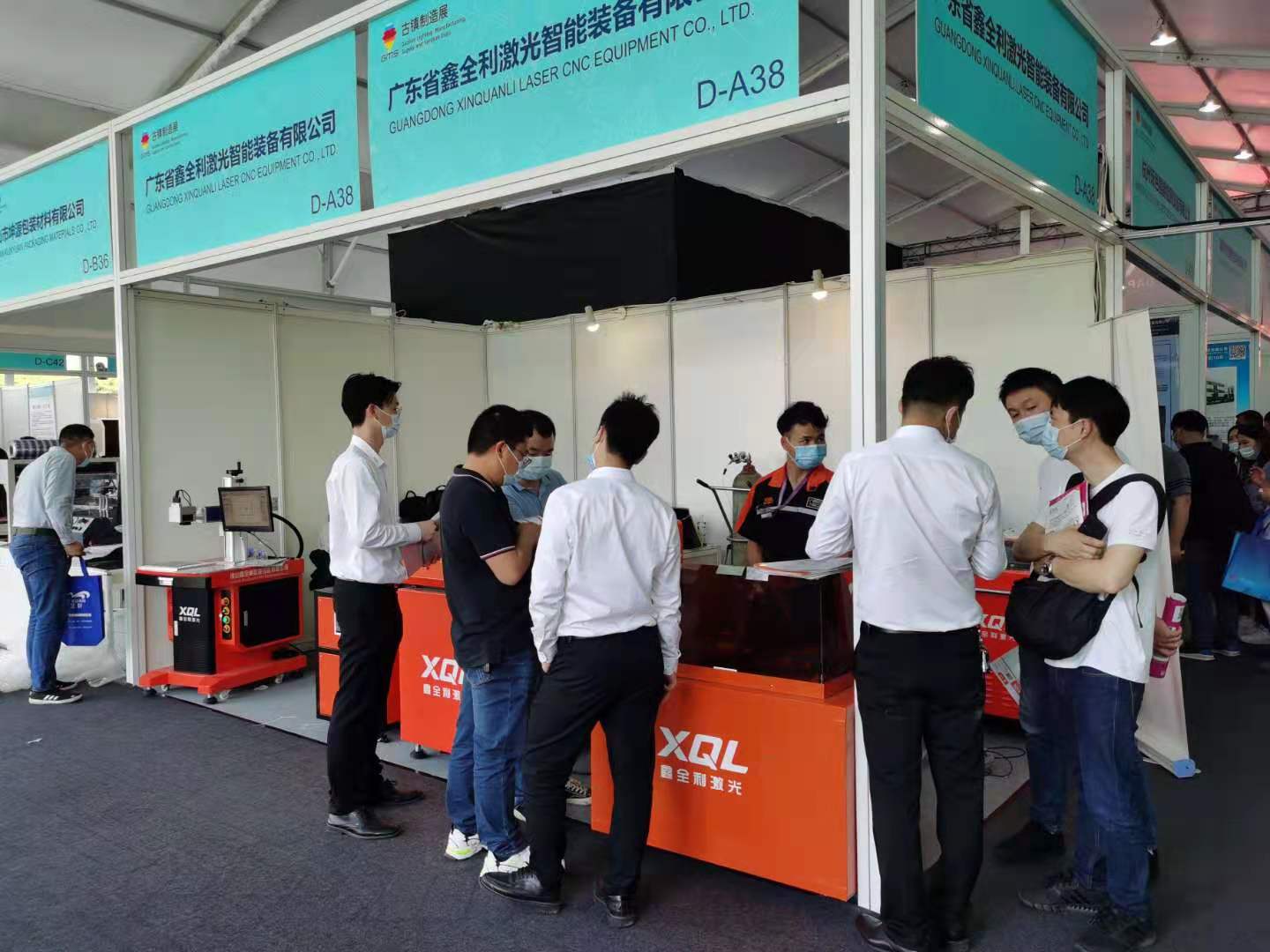 古鎮(zhèn)燈博會(huì)開(kāi)展第2天精彩速遞：鑫全利D-A38展位人氣爆棚，驚喜不斷！